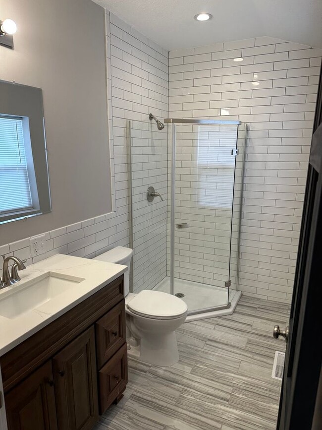 Photo - Hickory Duplex Unit 823