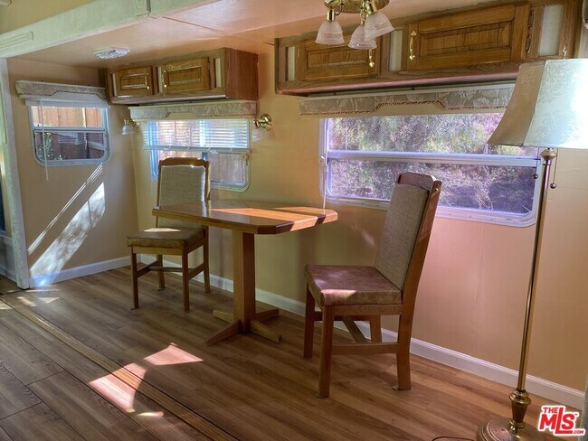 2442 Old Topanga Canyon Rd