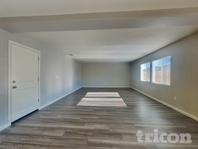 Photo - 8948 Elk Ravine Dr