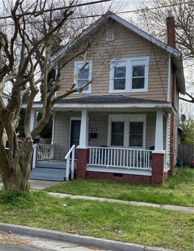 Photo - 3016 Somme Ave