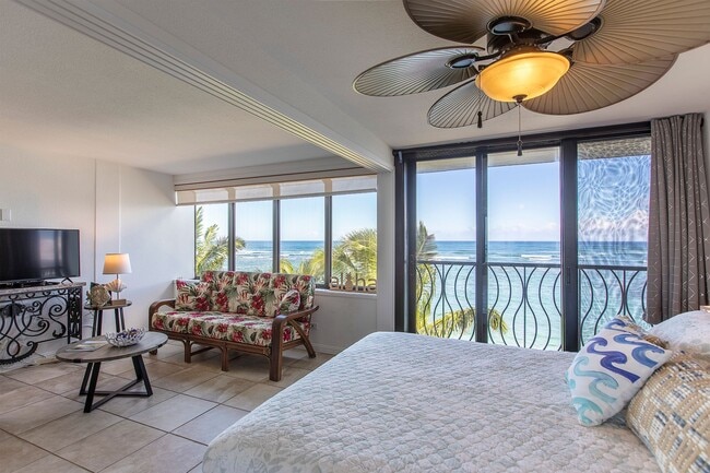 Photo - SUNSET SHORES, WAIALUA BEACHFRONT.