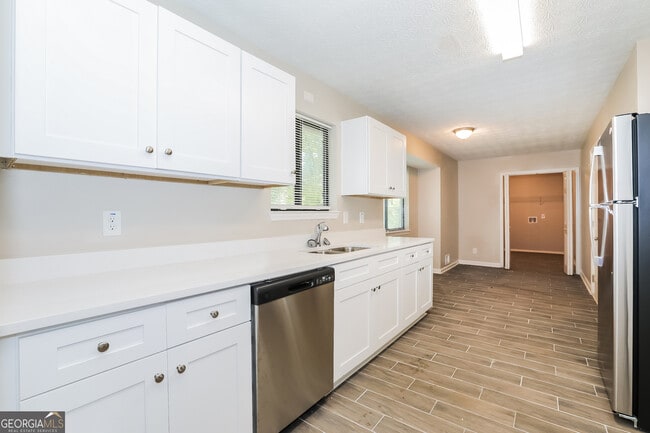 Photo - 3355 Luxembourg Cir