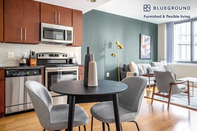 Photo - 415 L St NW Unit FL9-ID203