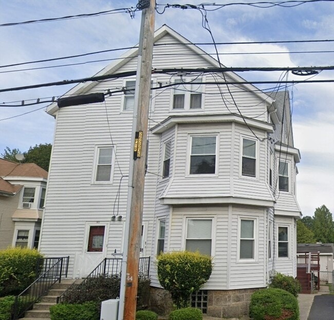 Building Photo - 968 Robeson St Unit 3