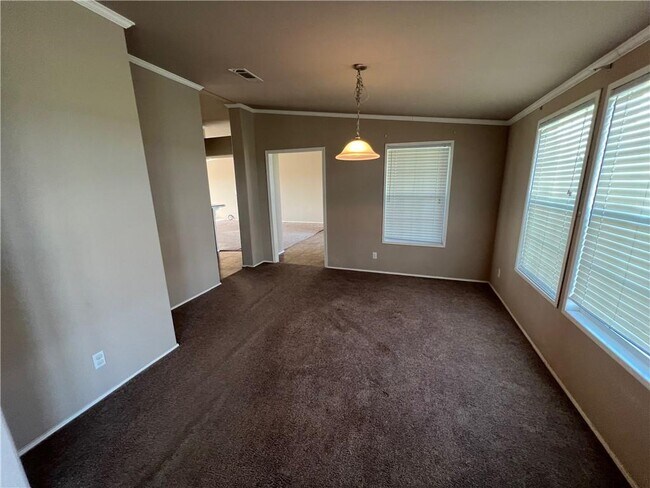 Photo - 2810 Black Waxy Rd