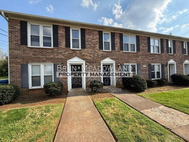 Photo - 9116 Parktop Ln NW Unidad A