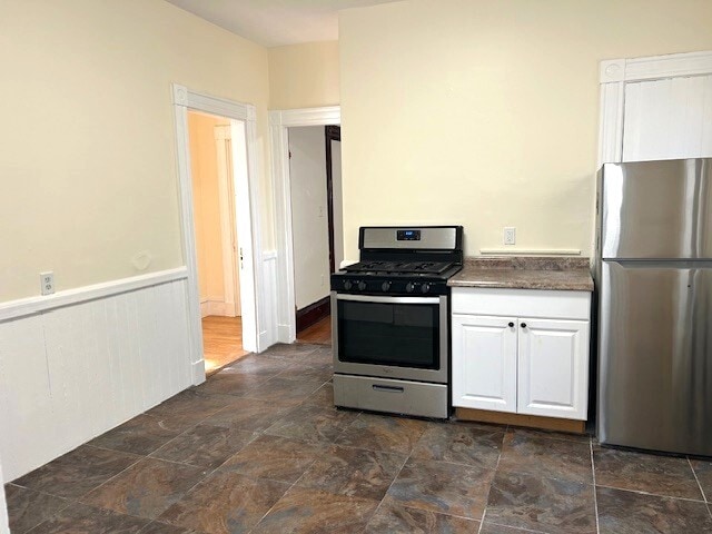 Building Photo - 33 Stone Ave Unit #1