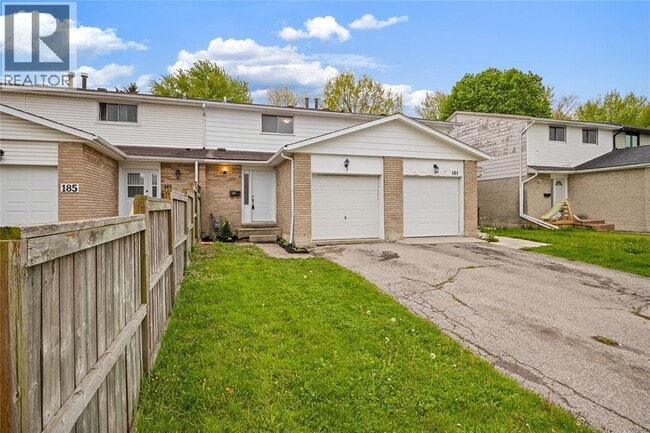 Photo - 183 Bedford Crescent