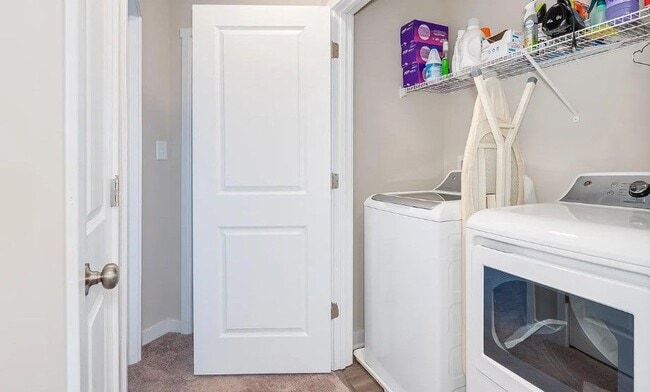 Photo - 185 Carnes Wy