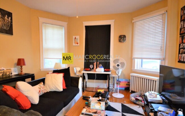 Building Photo - 319 Allston St Unit 4 Rental