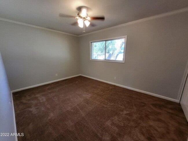 Photo - 3719 S Elm St