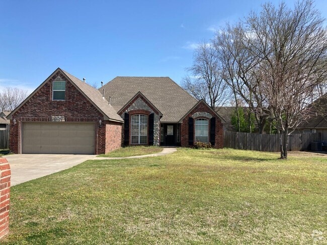 Building Photo - Spacious 3BDRM Home in Blackberry Ridge, V...