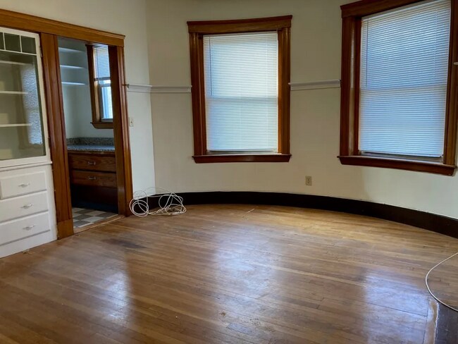 Photo - 132 Glenville Ave Unit 1E