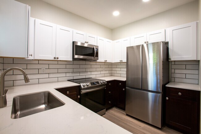 Building Photo - Haven at Arrowhead Rental