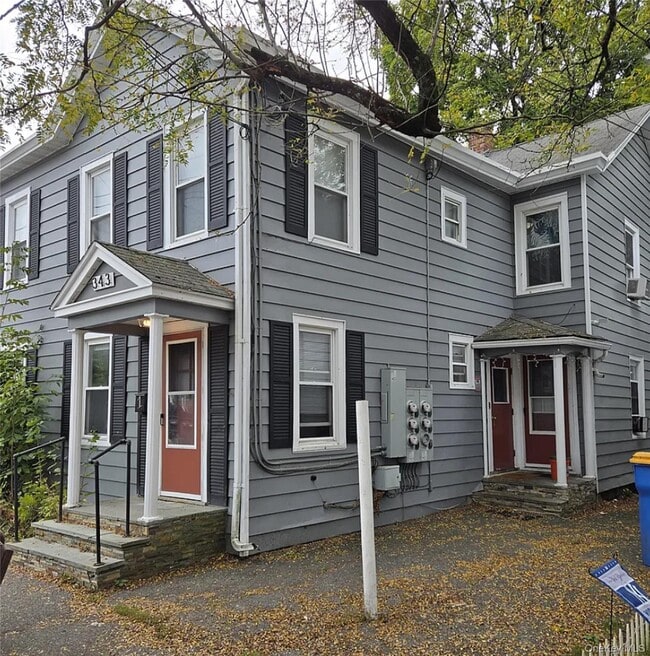 Building Photo - 343 Washington Ave Unit 3 Rental