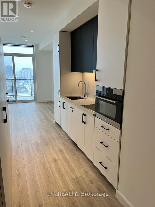 Photo - 741 King St W Unit 1313