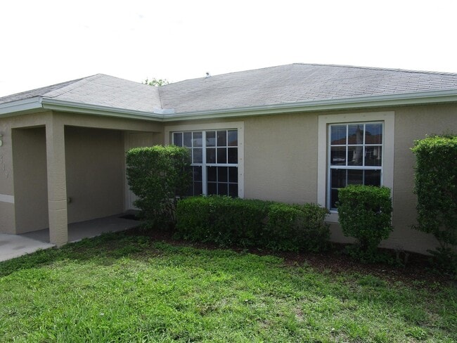 Building Photo - 1519 Nelson Rd N Rental