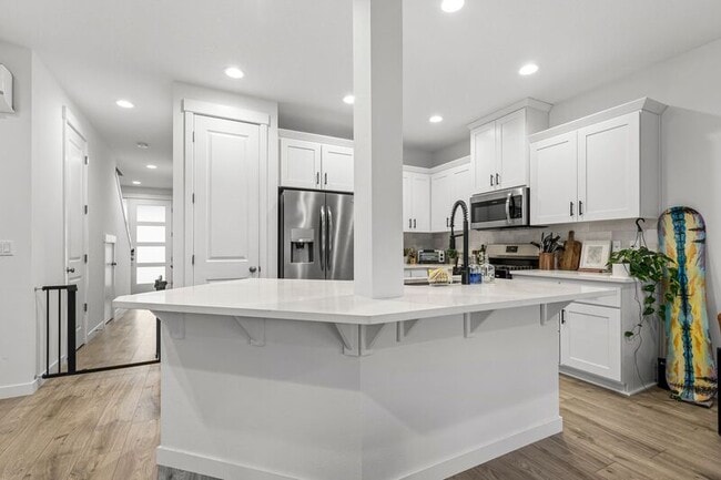 Photo - 16392 SE Shimmering Leaf St