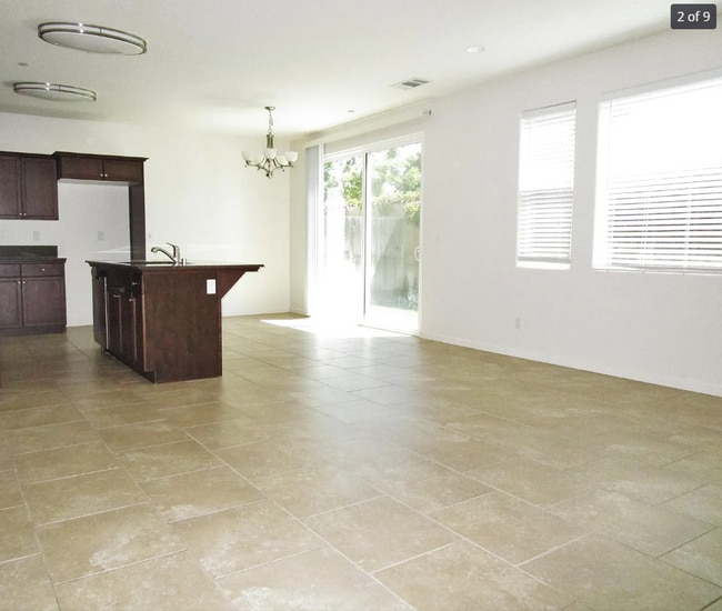 Photo - 2315 Warhol Ave