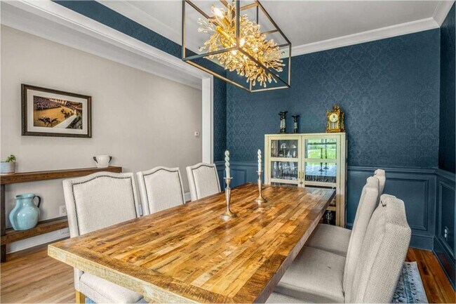 Photo - 2573 Paul Ave NW