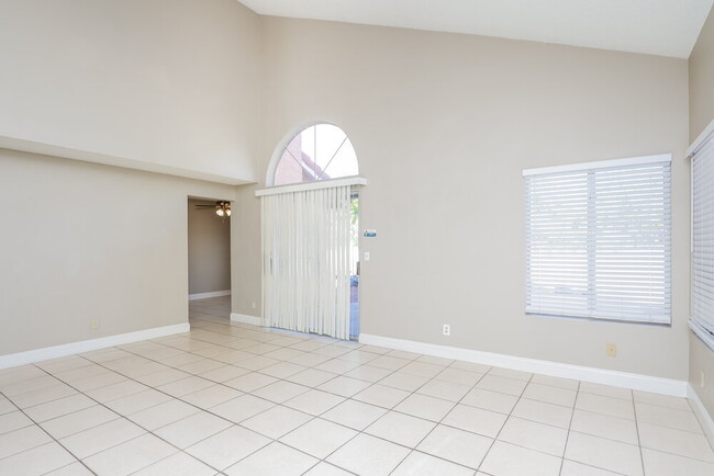 Photo - 109 Quiet Desert Ln