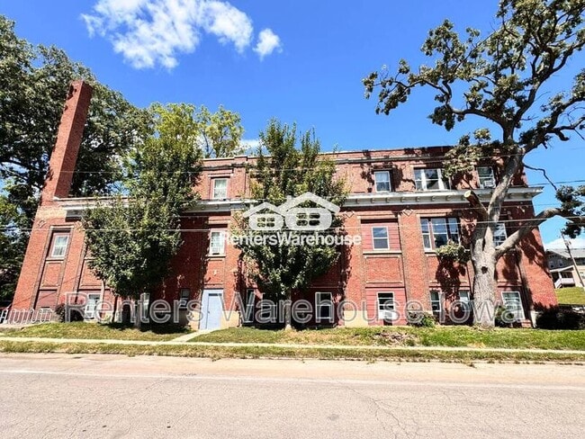 Building Photo - 1000 24th St Unit 9 Rental