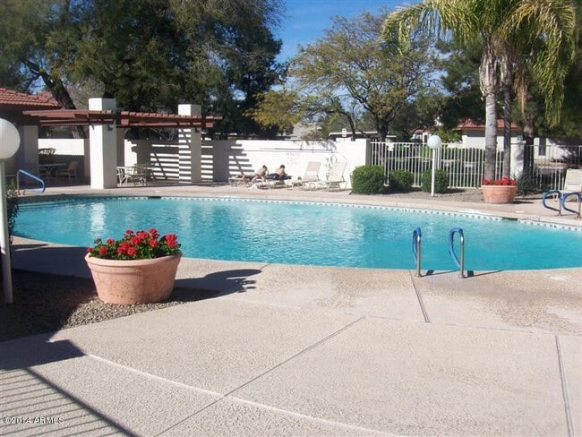 Building Photo - 8625 E Belleview Pl Unit 1136
