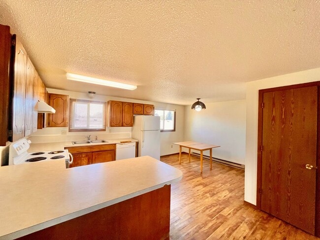Photo - 4832 Basswood Dr Unit 4834