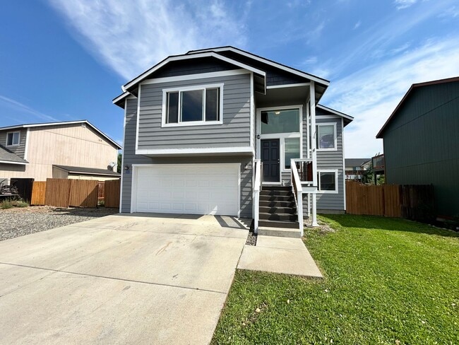 Photo - 1911 West Peakview Drive