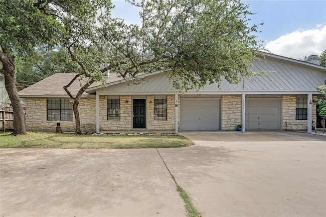 Building Photo - 3801 Foust Trail Unit A
