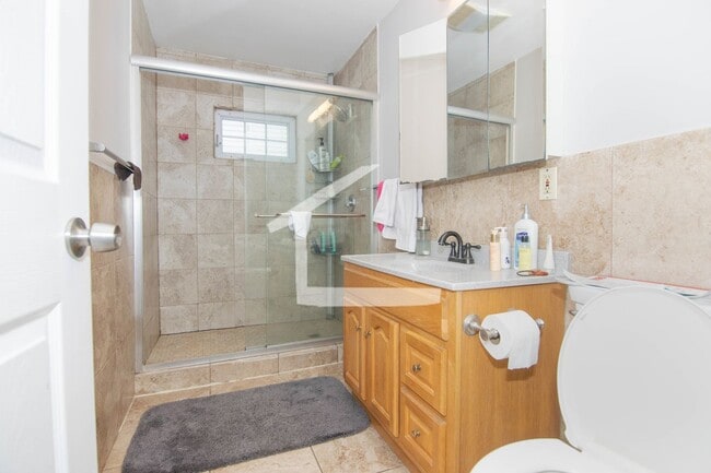 Photo - 4 bed in Allston