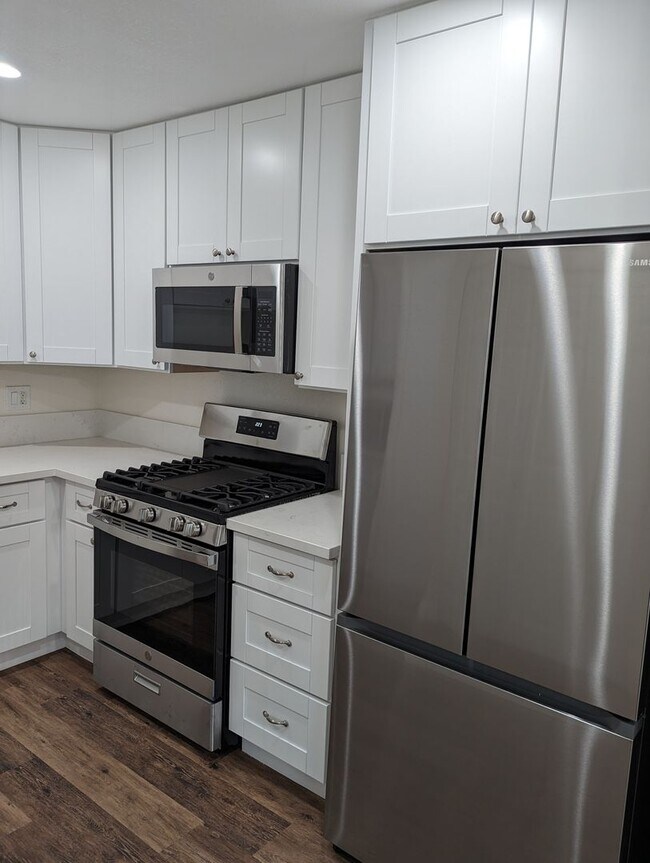 Fully Upgraded 3 Bed/2 Bath Condo Poway Condo for Rent in Poway, CA