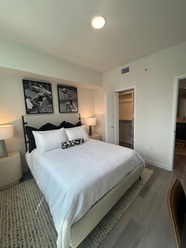 Photo - 534 SW 9th St Unit C1