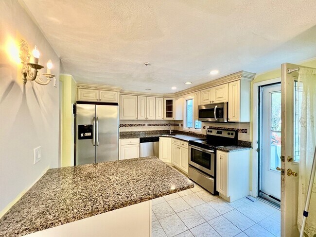 Photo - 7-9 Stephanie Cir