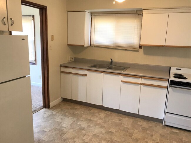 Photo - 1163 Highland Ave