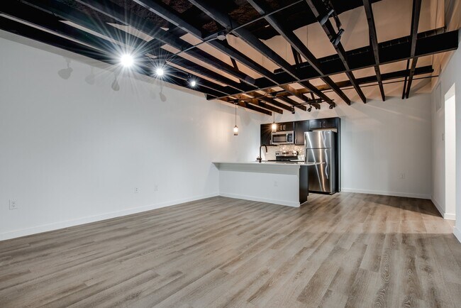 Photo - 5103 Live Oak St Unit 1102