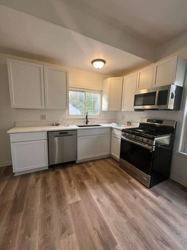 Photo - Updated 3-Bedroom Single-Family Home in th...