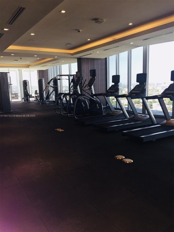 Photo - 1010 SW 2nd Ave