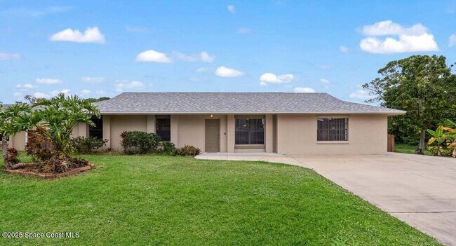 Building Photo - 701 Elmont St NW