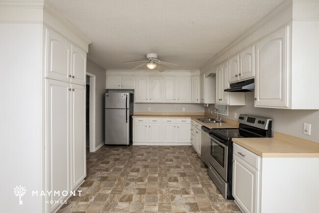 Photo - 6924 Longbrook Rd