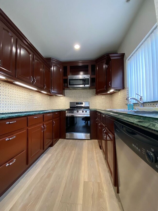 Photo - Holt Luxury Investments LLC