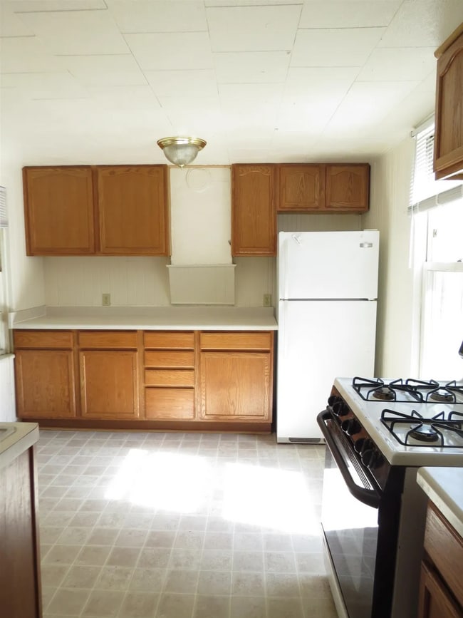 Photo - 607 E Dayton St