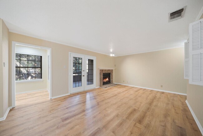 Photo - 2 Bedroom/2 bath Whispering Oaks Subdivision