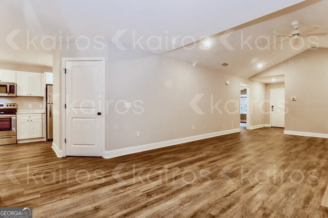 Photo - 155 Cottage Grove Rd