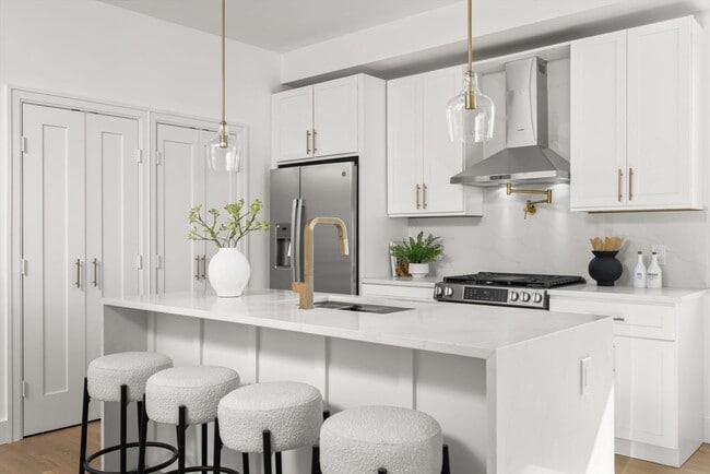 Photo - 100 Bennington St Unit PH4A