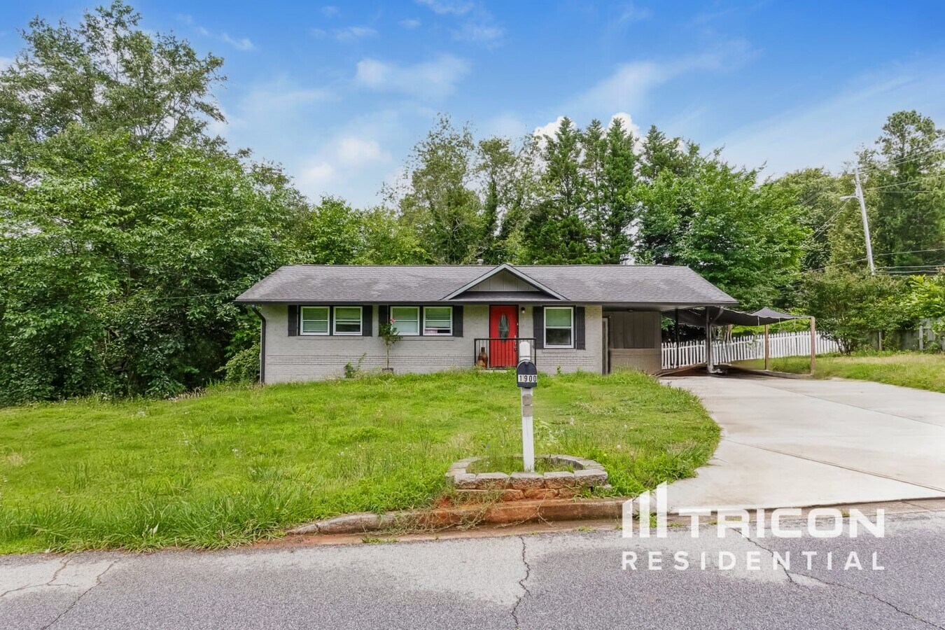 Photo - 1900 Meadowbrook Ln SE Casa