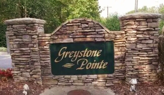 Photo - Ground level in Greystone Pointe