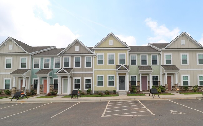 Building Photo - 1724 Granby Hts Dr Rental