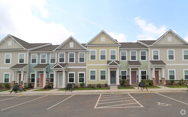 Building Photo - 1724 Granby Hts Dr Rental