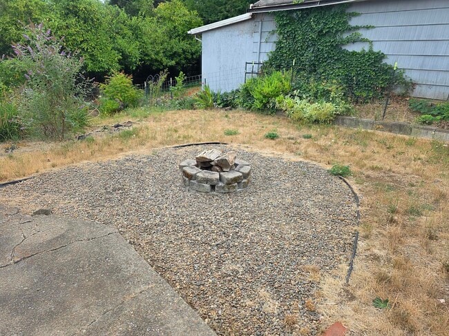 Photo - 1340 SW Hayter St